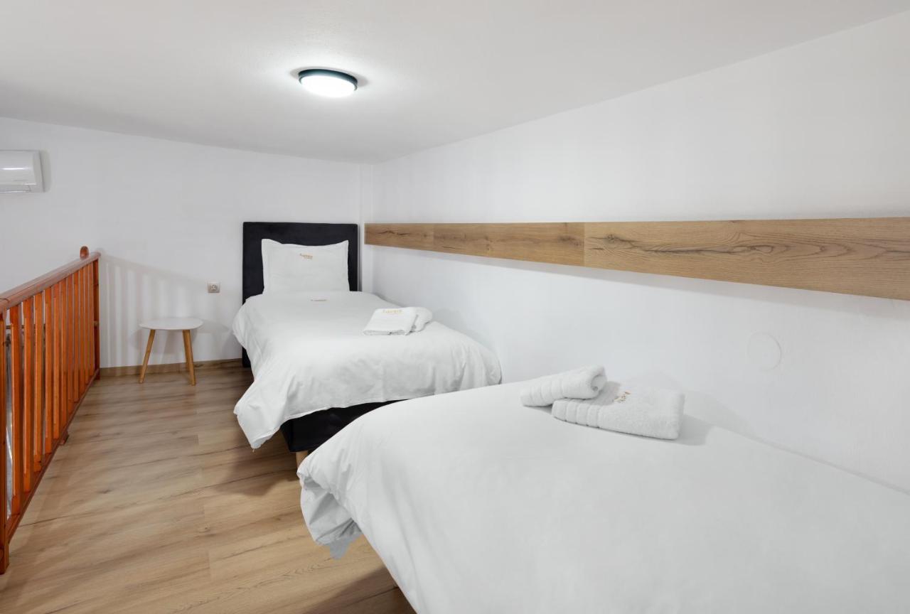 Limnaio Hotell Khrisokhórafa Eksteriør bilde